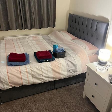2 St Judes Court D24H1X4 Students Only Appartement Dublin Buitenkant foto
