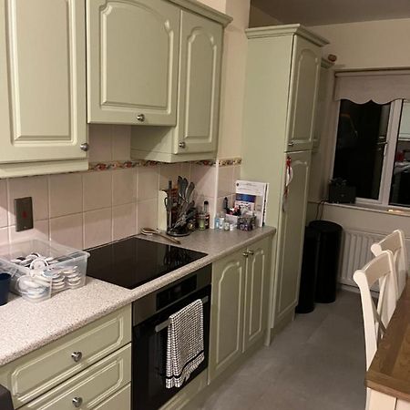 2 St Judes Court D24H1X4 Students Only Appartement Dublin Buitenkant foto
